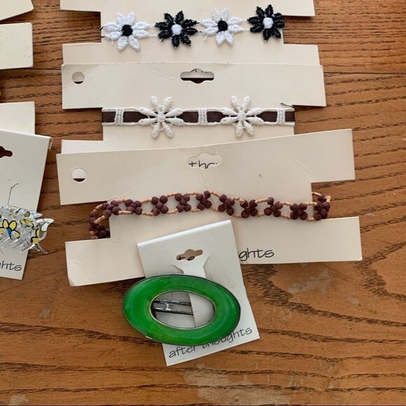 30! Vintage 90s Chokers, Scrunchies, Hair Access - Picture 6 of 7